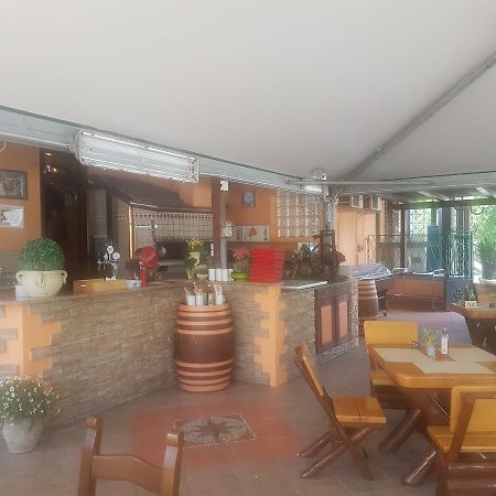 Albergo Isonzo Gorizia Bagian luar foto
